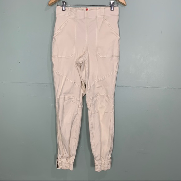 Spanx Stretch Twill Cargo Joggers Cream sz M 20319R - Picture 2 of 12